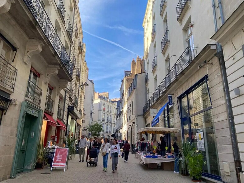 Local commercial dans Nantes à louer - Photo de l’immeuble – Image 3 sur 6