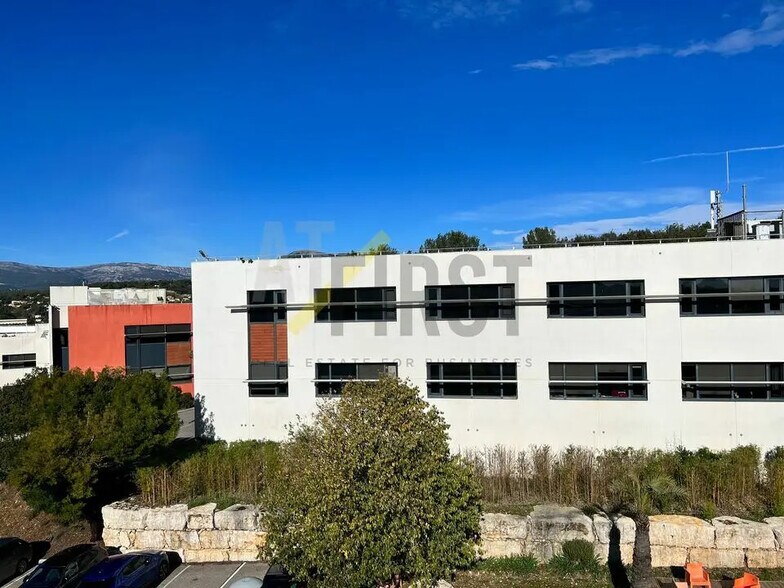 Bureau dans Biot à louer - Photo de l’immeuble – Image 2 sur 6