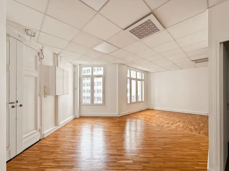 Bureau dans Paris à louer Photo de l’immeuble– Image 1 sur 9