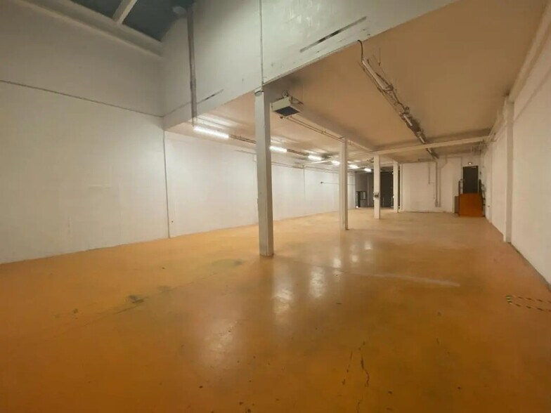 Bureau dans Gennevilliers à louer - Photo de l’immeuble – Image 3 sur 7