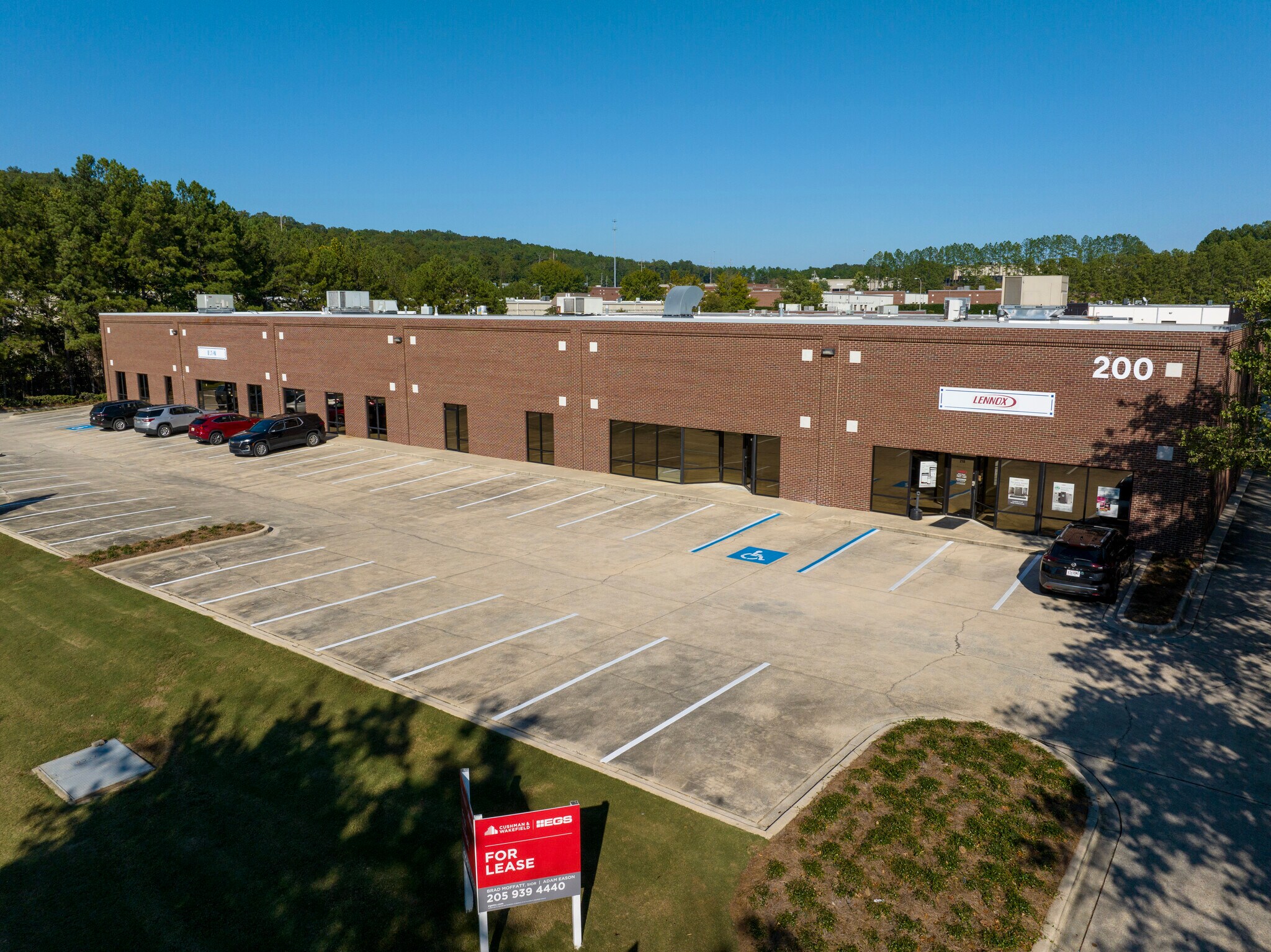 300-308 Cahaba Valley Cir, Pelham, AL à louer Photo de l’immeuble– Image 1 sur 8