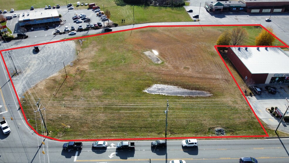 3060 Old Hollow Rd, Walkertown, NC à louer - Photo de l’immeuble – Image 1 sur 2