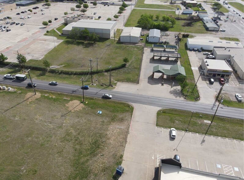 908 N Cummings Dr, Alvarado, TX à vendre - Photo de l’immeuble – Image 2 sur 3