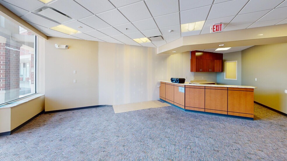 1720-1790 W Golf Rd, Mount Prospect, IL à louer - Photo intérieure – Image 2 sur 33