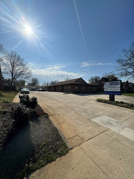 2150 N Ocoee St, Cleveland, TN à louer - Photo de l’immeuble – Image 2 sur 6