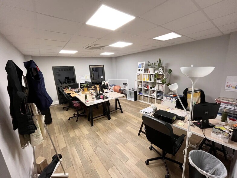 Local d’activités dans Carquefou à louer - Photo de l’immeuble – Image 2 sur 4