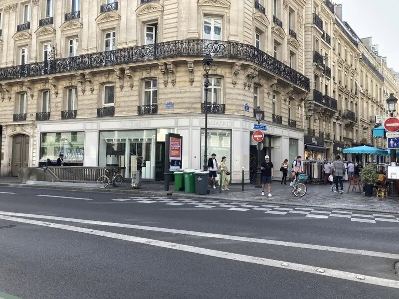 97 Rue Saint-Lazare, Paris à louer Photo de l’immeuble– Image 1 sur 8