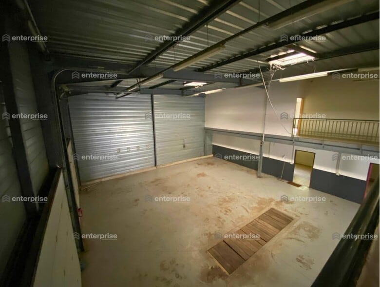 Local d’activités dans Compiègne à louer - Photo intérieure – Image 2 sur 7