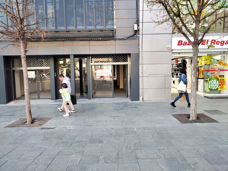 Plaça Lluis Perpinya, 6, Granollers, Barcelona à louer - Photo de l’immeuble – Image 3 sur 3
