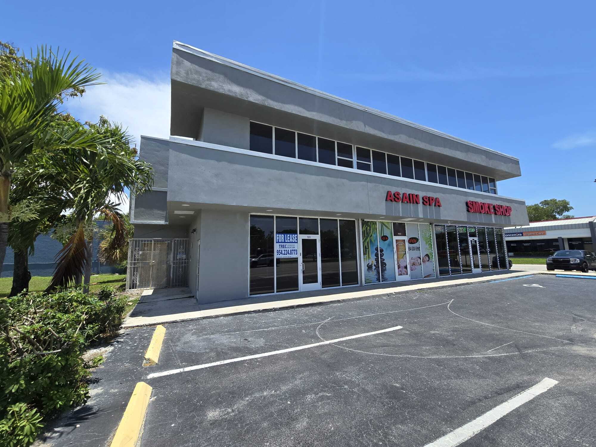1041 W Commercial Blvd, Fort Lauderdale, FL à louer Photo principale– Image 1 sur 13
