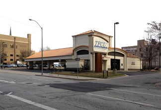 Plus de détails pour 702 S Main St, Tulsa, OK - Local commercial à louer