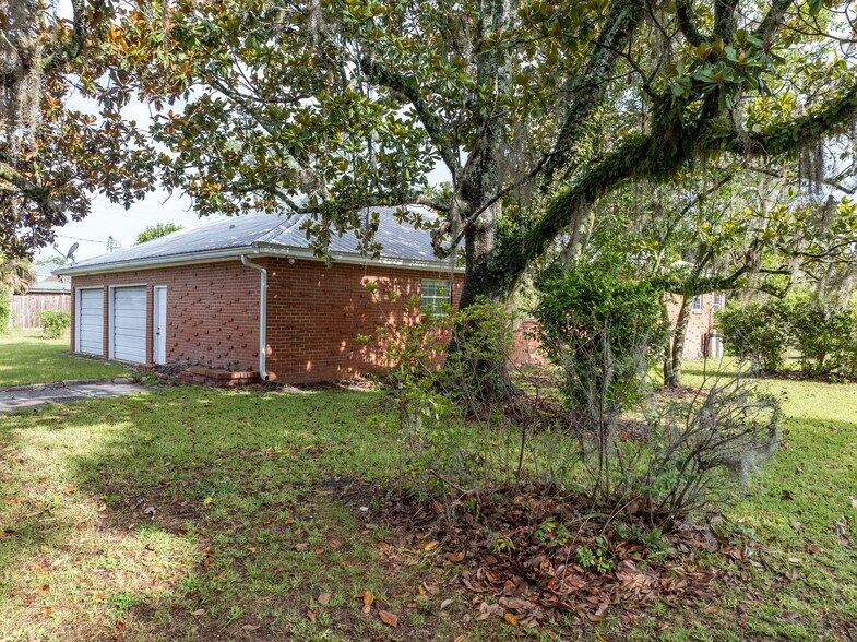164 NE Laguna Dr, Lake City, FL à vendre - Photo de l’immeuble – Image 2 sur 47