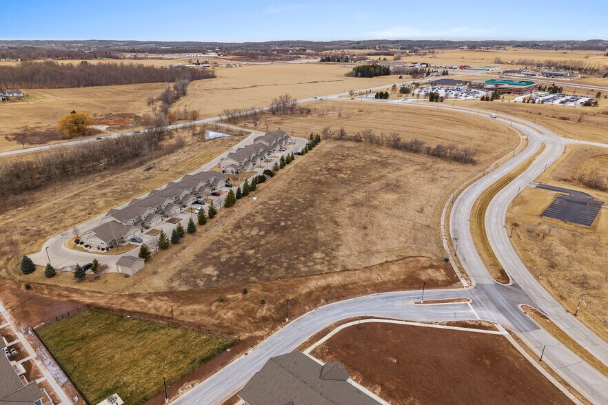 Lot 1 Kiley Way, Plymouth, WI à vendre - Aérien – Image 2 sur 11