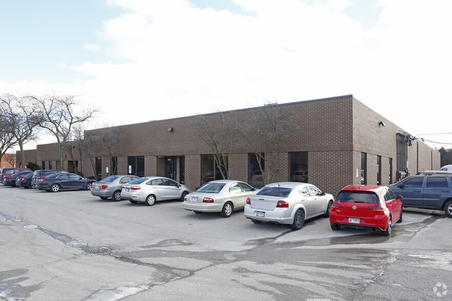 918-928 N Oaklawn Ave, Elmhurst, IL à louer - Photo de l’immeuble – Image 3 sur 4