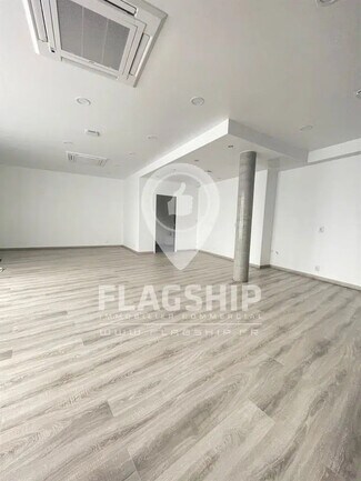 Plus de détails pour Local commercial à louer