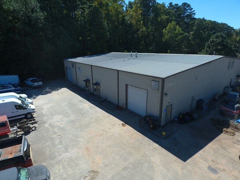 2485 Jake Dr, Cumming, GA à louer - Photo de l’immeuble – Image 1 sur 6