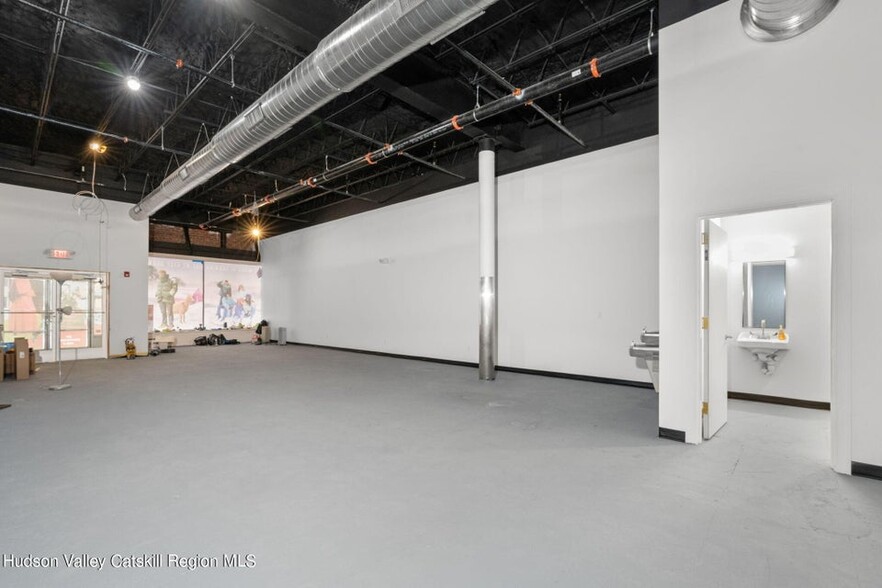 311 Wall St, Kingston, NY à louer - Photo intérieure – Image 2 sur 4