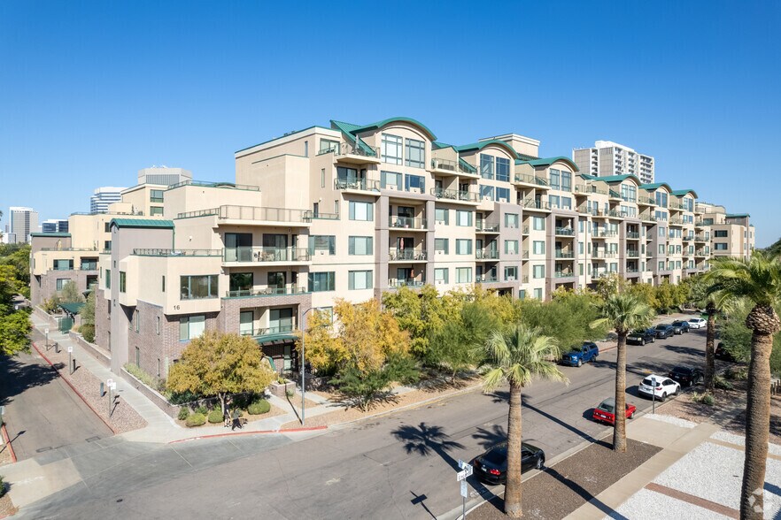 2302 N Central Ave, Phoenix, AZ à vendre - Photo de l’immeuble – Image 3 sur 10