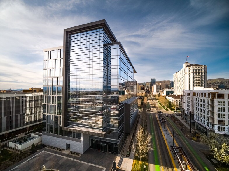 650 S Main St, Salt Lake City, UT à louer - Photo de l’immeuble – Image 2 sur 3