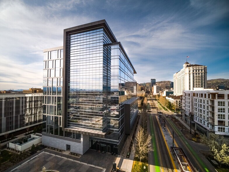 650 S main St, Salt Lake City, UT à louer - Photo de l’immeuble – Image 2 sur 3