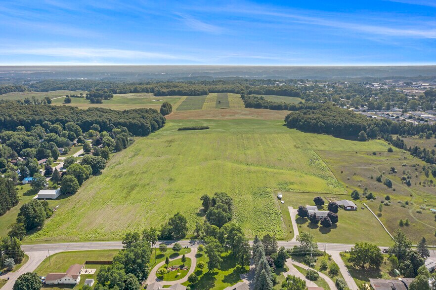 000 N East Silver Lake Rd, Traverse City, MI à vendre - Aérien – Image 3 sur 26