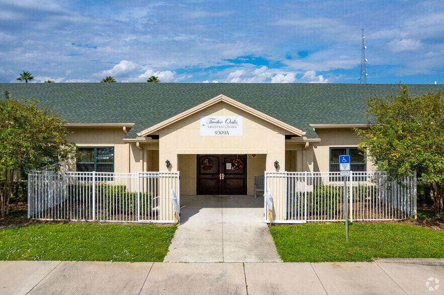 9309 S Orange Blossom Trl, Orlando, FL à vendre - Photo de l’immeuble – Image 2 sur 26