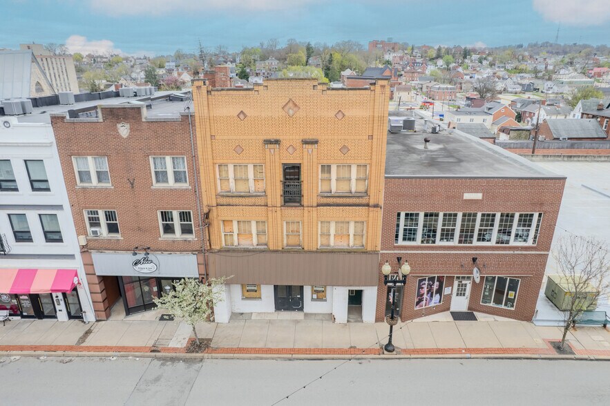 128 S Pennsylvania Ave, Greensburg, PA à vendre - Photo de l’immeuble – Image 2 sur 28