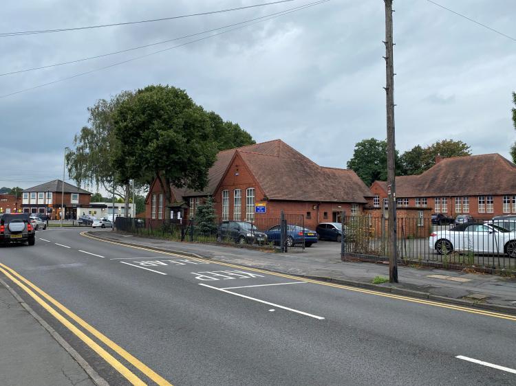 Lawnswood Rd, Stourbridge à vendre - Photo de l’immeuble – Image 3 sur 14