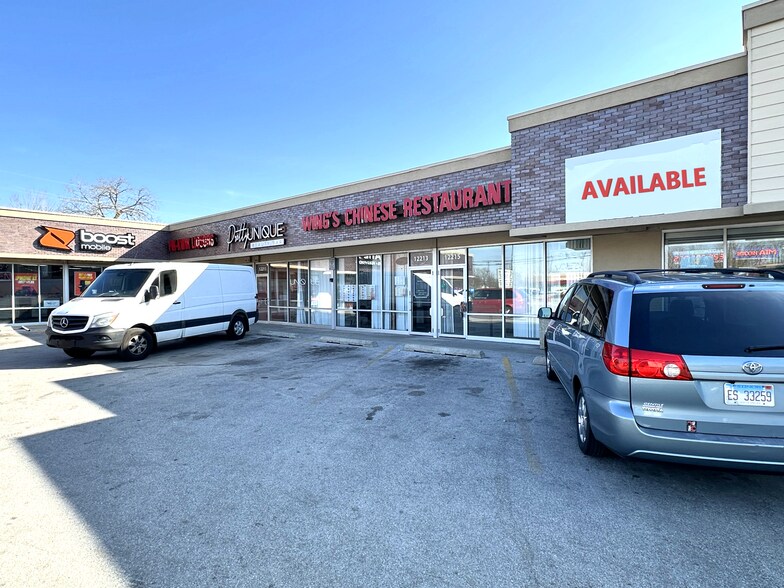 12201-12217 S Pulaski Rd, Alsip, IL à louer - Photo de l’immeuble – Image 2 sur 9