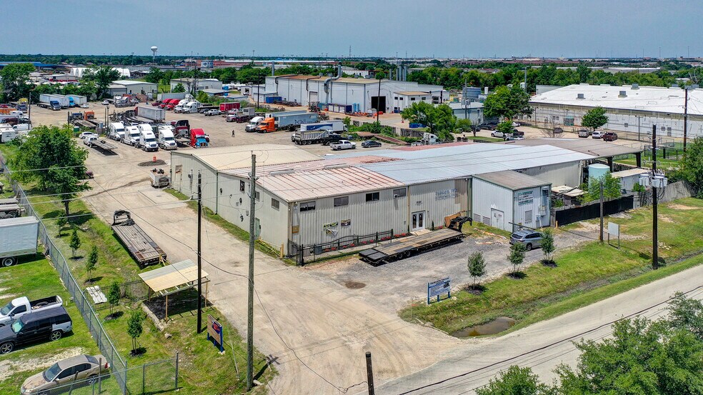 7607 Fairview St, Houston, TX à louer - Photo de l’immeuble – Image 2 sur 6