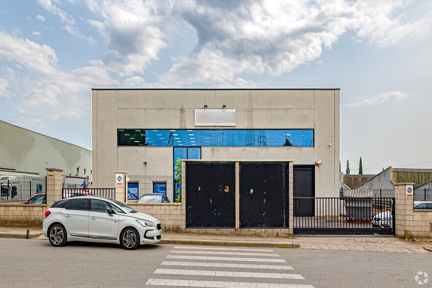 Industriel/Logistique dans Rubí, Barcelona à louer - Photo de l’immeuble – Image 1 sur 2