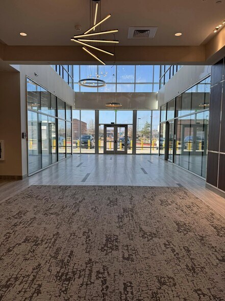 1715 South Friendswood, Friendswood, TX à louer - Photo intérieure – Image 3 sur 16