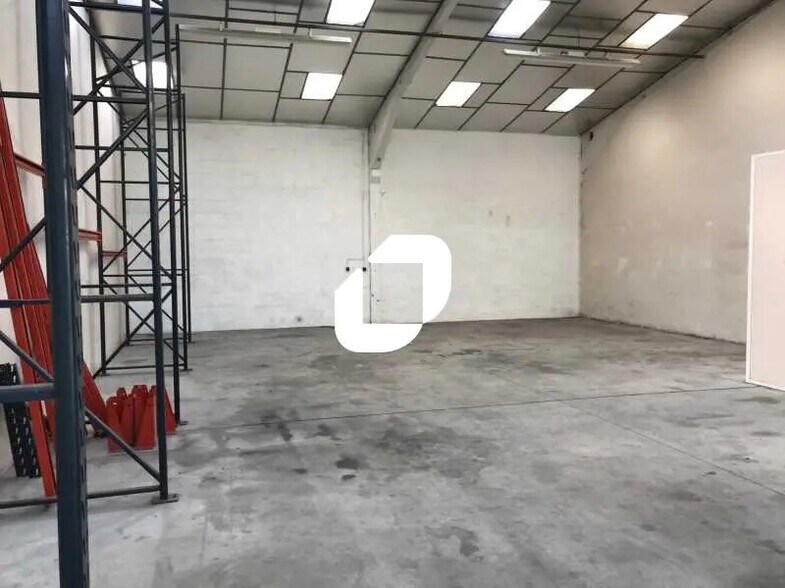 Bureau dans SAINT-OUEN-L'AUMONE à louer - Photo de l’immeuble – Image 2 sur 25