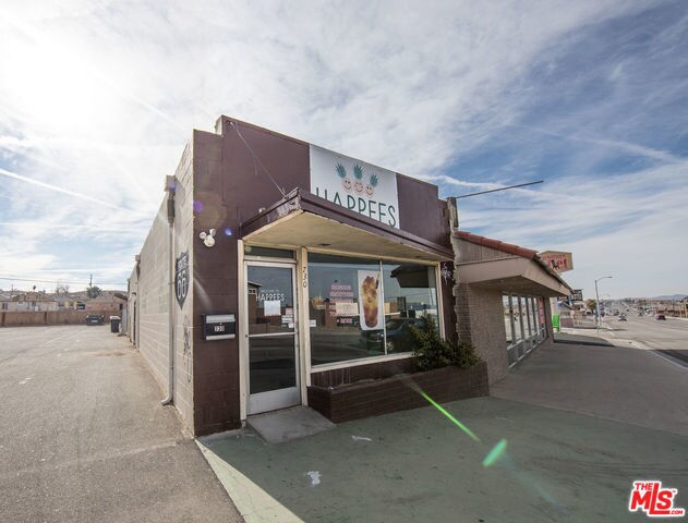 730 W Main St, Barstow, CA à vendre - Photo de l’immeuble – Image 1 sur 11