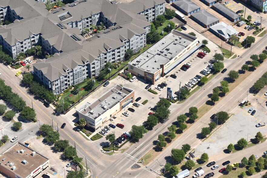 8200-8330 S Main St, Houston, TX à louer - Aérien – Image 2 sur 7