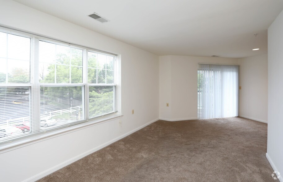 501 Main St, Laurel, MD à vendre - Photo intérieure – Image 3 sur 25