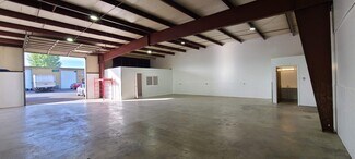 Plus de détails pour 3359-3399 Hawthorne Ave NE, Salem, OR - Industriel/Logistique à louer