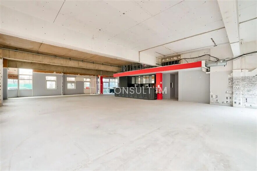 Bureau dans Saint-Cloud à vendre - Photo de l’immeuble – Image 3 sur 9