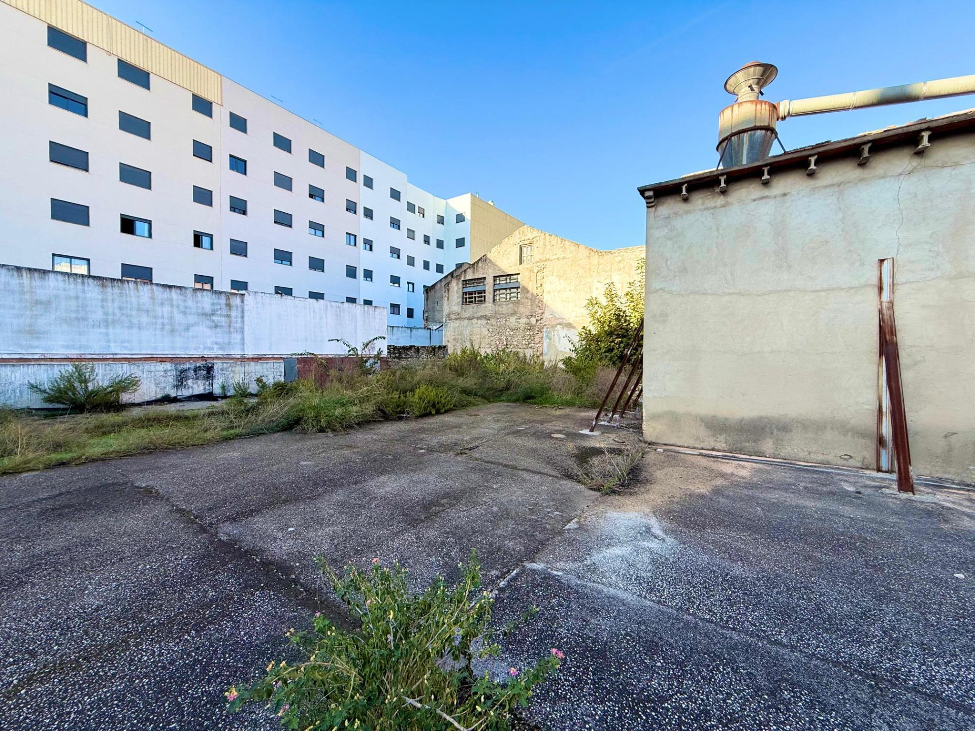 Industriel/Logistique dans Carcaixent, Valencia à vendre Photo principale– Image 1 sur 22