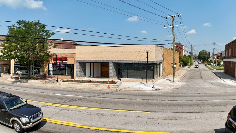 13306 Michigan Ave, Dearborn, MI à louer - Photo de l’immeuble – Image 2 sur 5