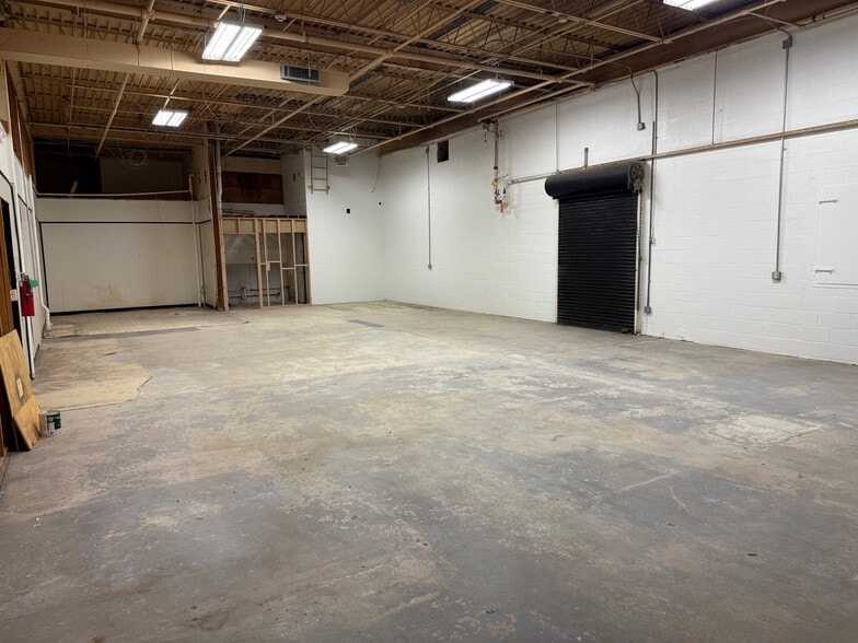 3024 Penn Ave, West Lawn, PA à louer - Photo de l’immeuble – Image 3 sur 6