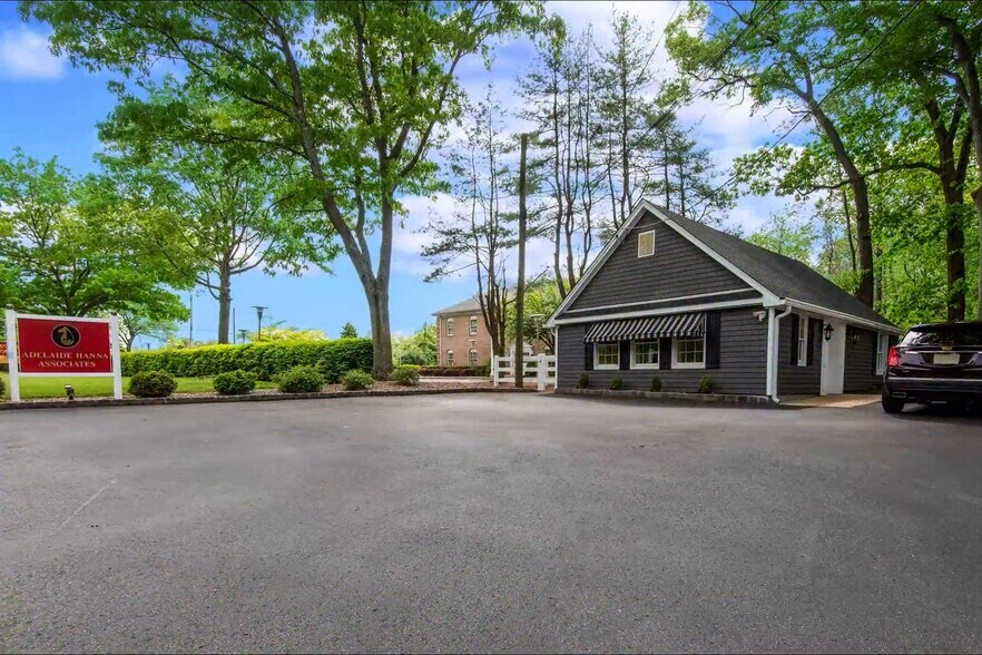452 NJ-34 Rt, Colts Neck, NJ à vendre - Vidéo sur l’annonce professionnelle – Image 2 sur 4