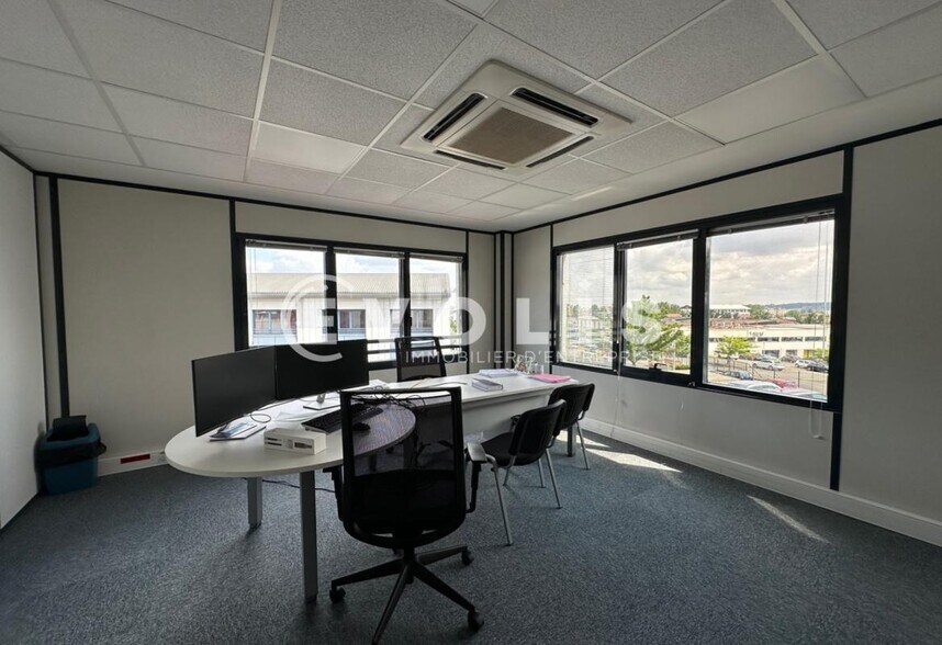 65 Rue Henri Depagneux, Limas à louer - Photo intérieure – Image 1 sur 3