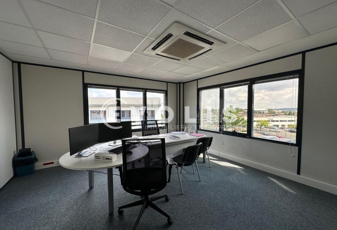 65 Rue Henri Depagneux, Limas à louer Photo intérieure– Image 1 sur 4