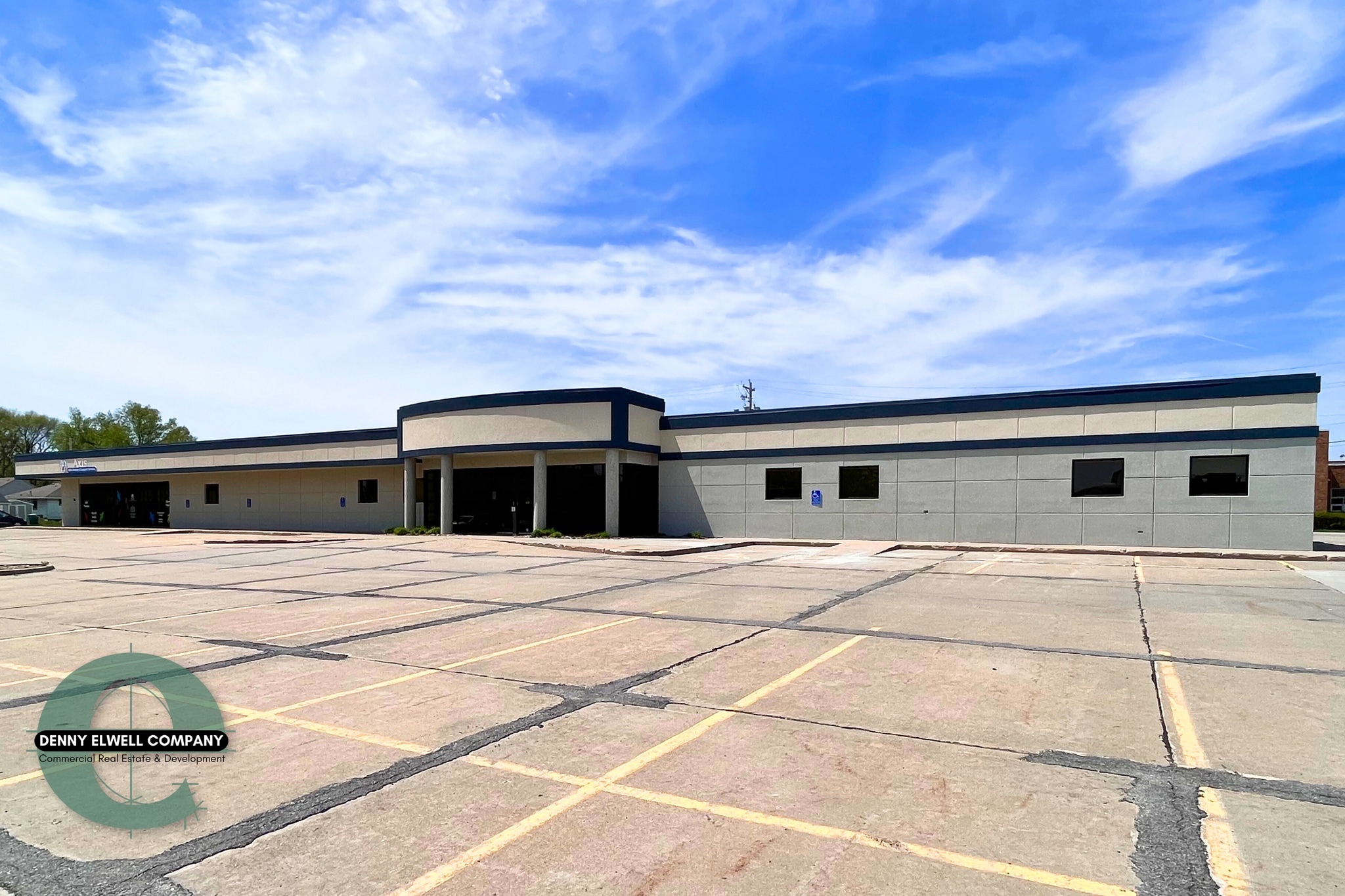 220 W 1st St, Ankeny, IA à louer Photo principale– Image 1 sur 10