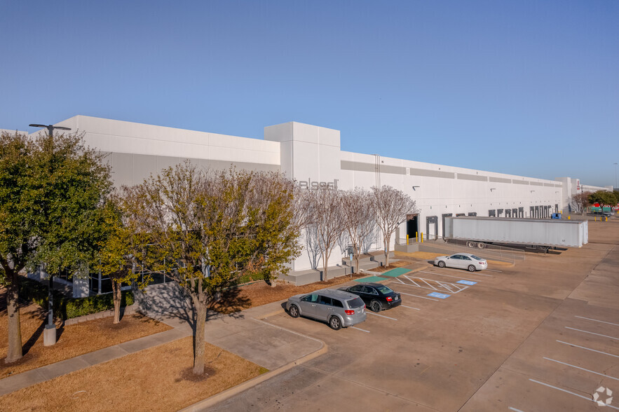 5351 Samuell Blvd, Mesquite, TX à louer - Photo de l’immeuble – Image 3 sur 5