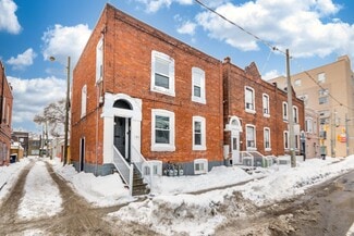 Plus de détails pour 740 Lansdowne Av, Toronto, ON - Logement à vendre