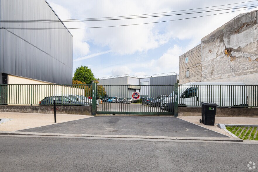 65-67 Rue Des Cités, Aubervilliers à louer - Photo de l’immeuble – Image 3 sur 3