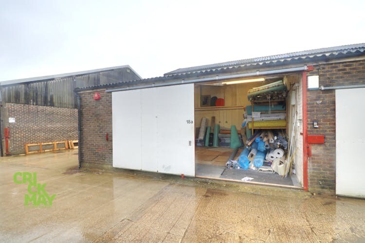 Hundred Acre Ln, Haywards Heath à louer - Photo de l’immeuble – Image 1 sur 1