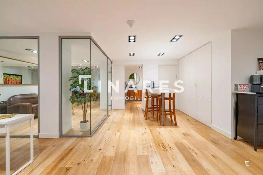 Bureau dans Marseille à louer - Photo de l’immeuble – Image 3 sur 8